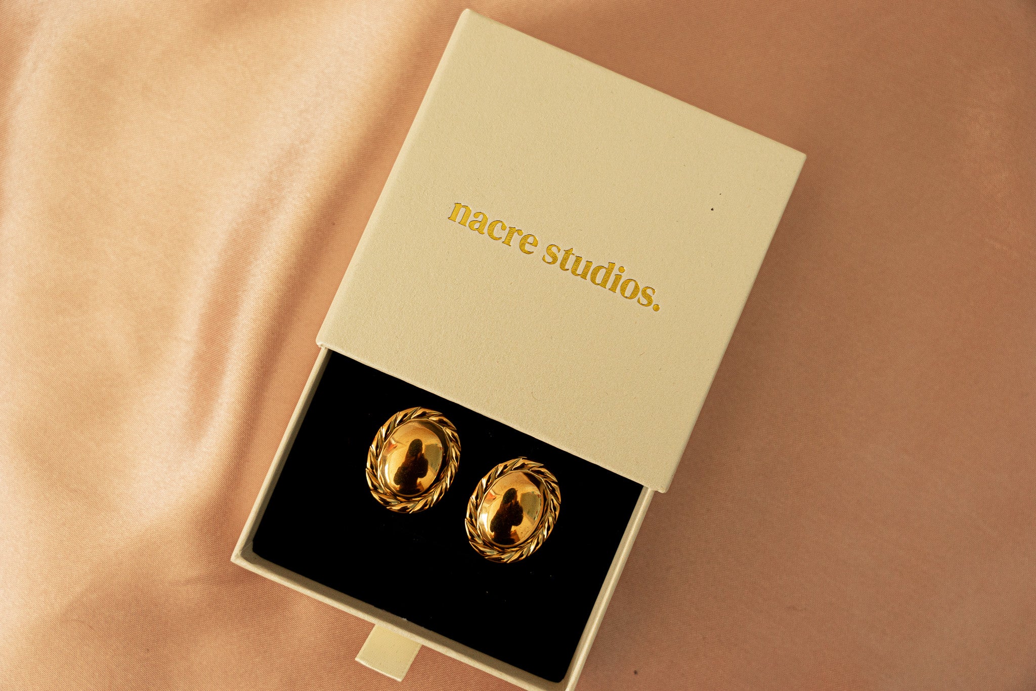 Arden Oval Rope Statement Earrings