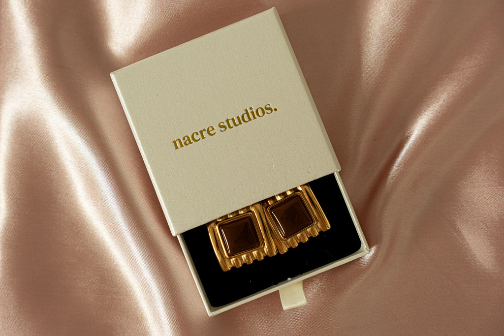 Loren Wine Square Gold Earrings