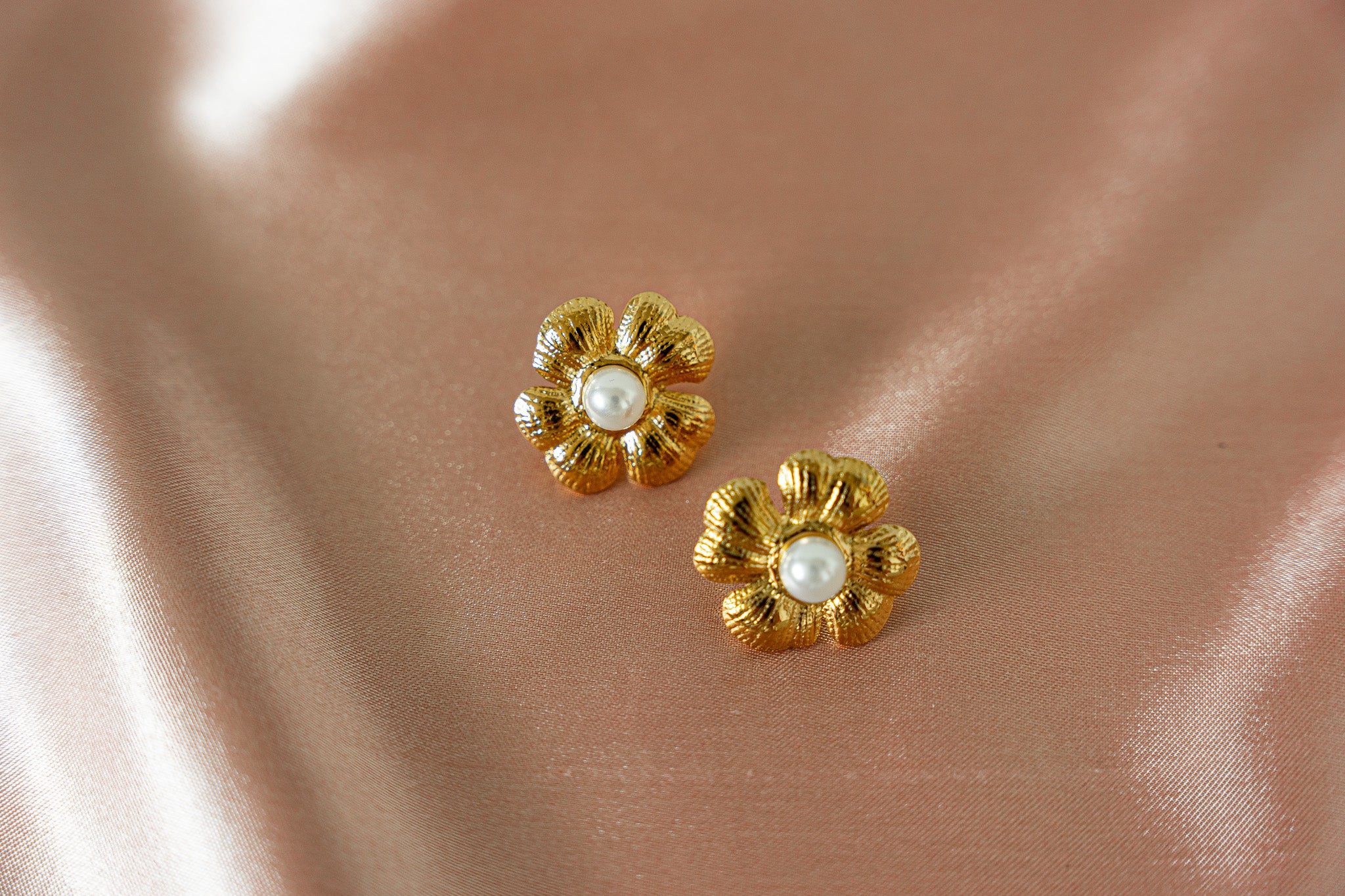 Daisy Flower Earrings