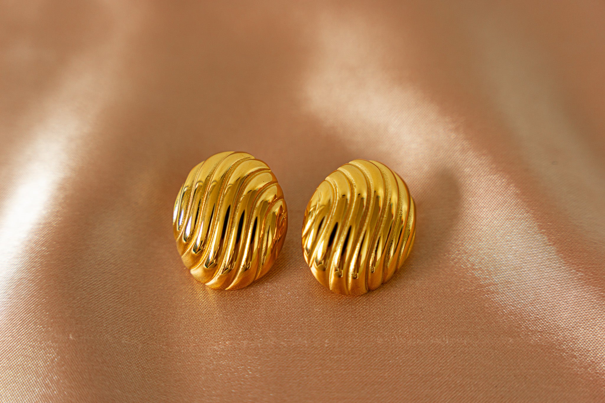Joan Ellipse Rounded Earrings