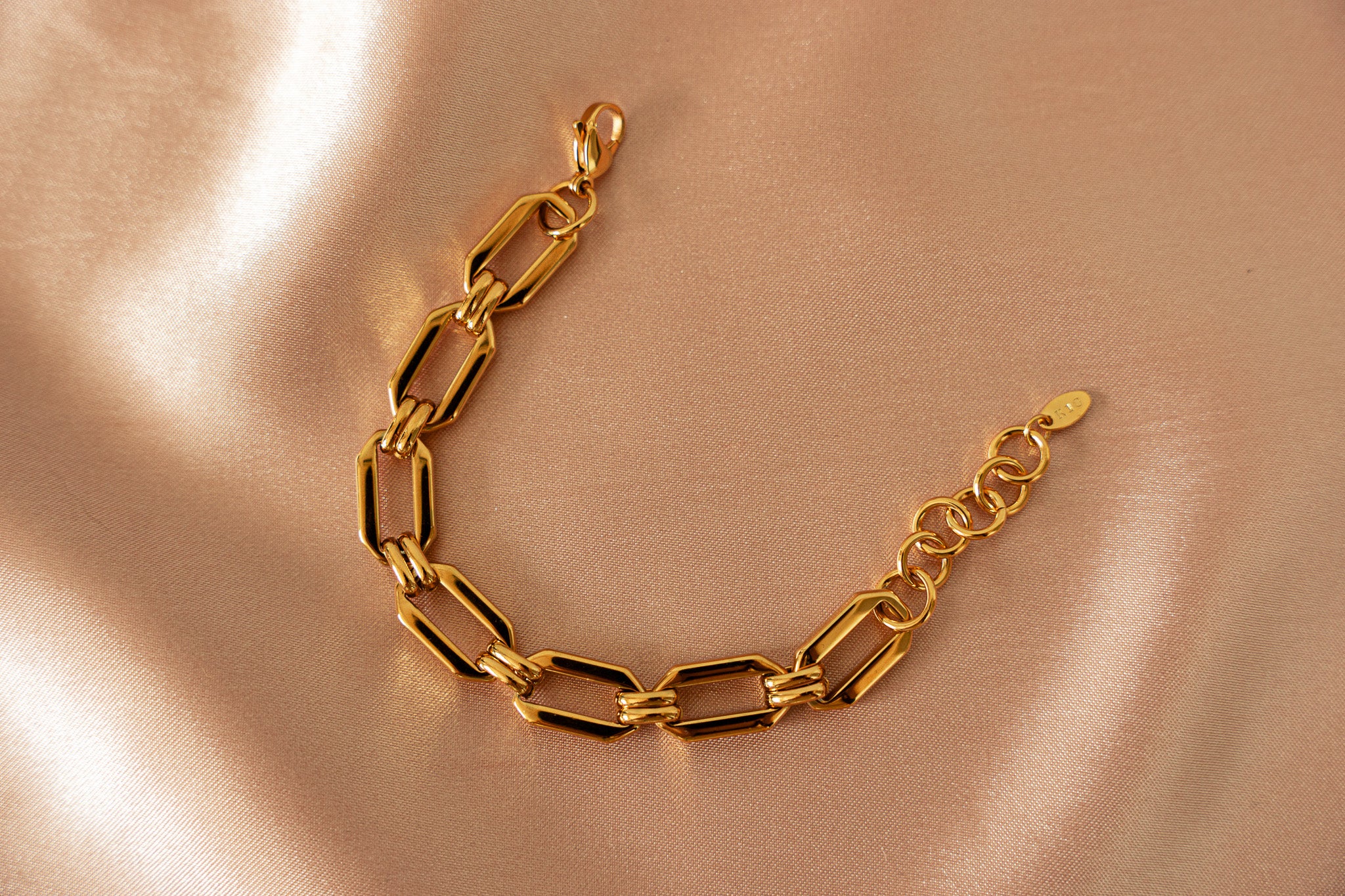 Octavia Square Chain Gold Bracelet
