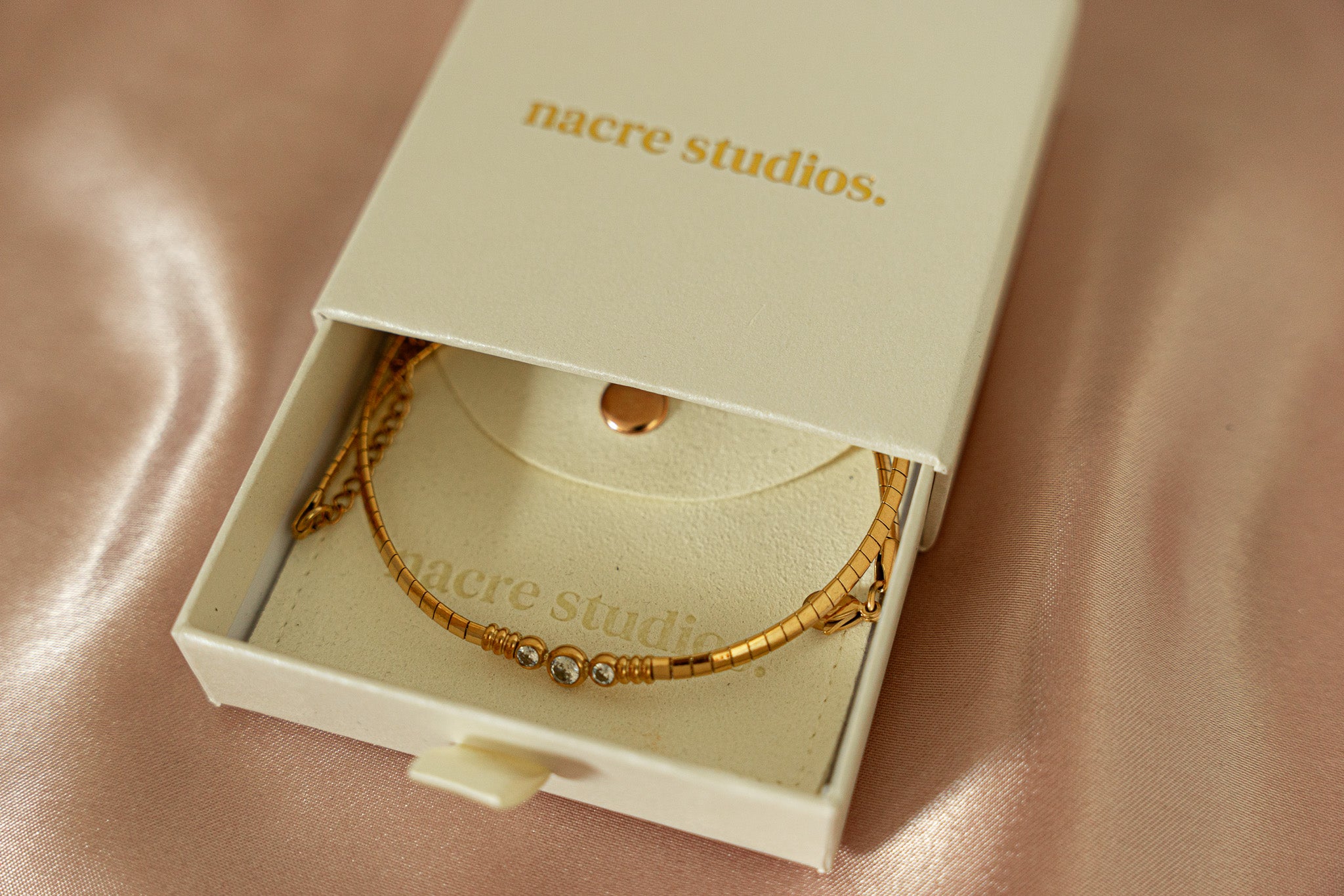 Eleanor Zirconia Flat Chain Necklace