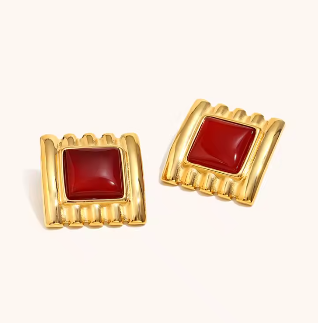 Loren Wine Square Gold Earrings